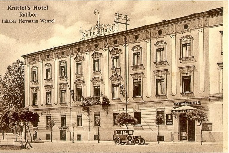 Knittel's Hotel w Raciborzu — pocztówka z epoki, właściciel Herrmann Wenzel